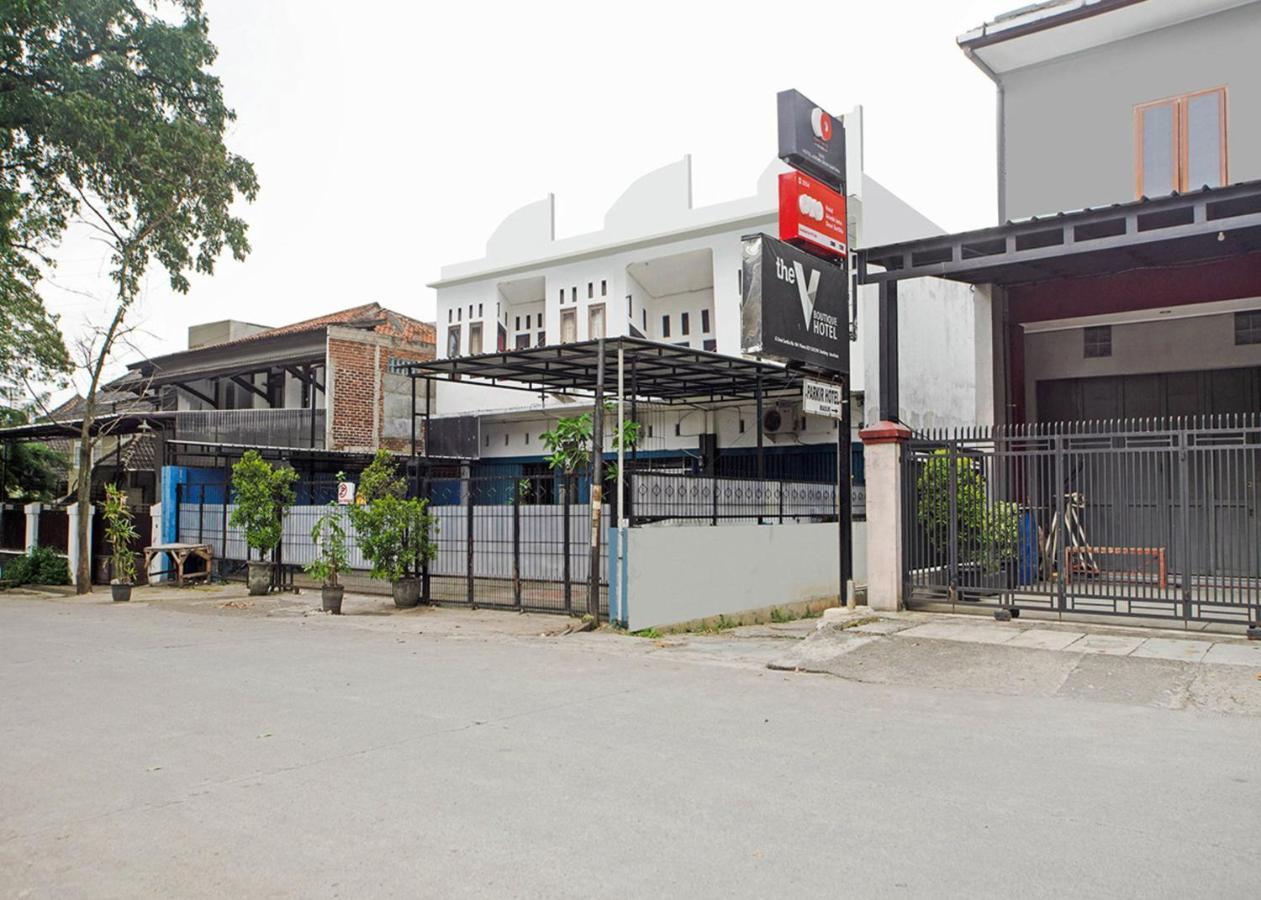Oyo 2554 Hotel Arimbi Lama Dewi Sartika Bandung Kültér fotó
