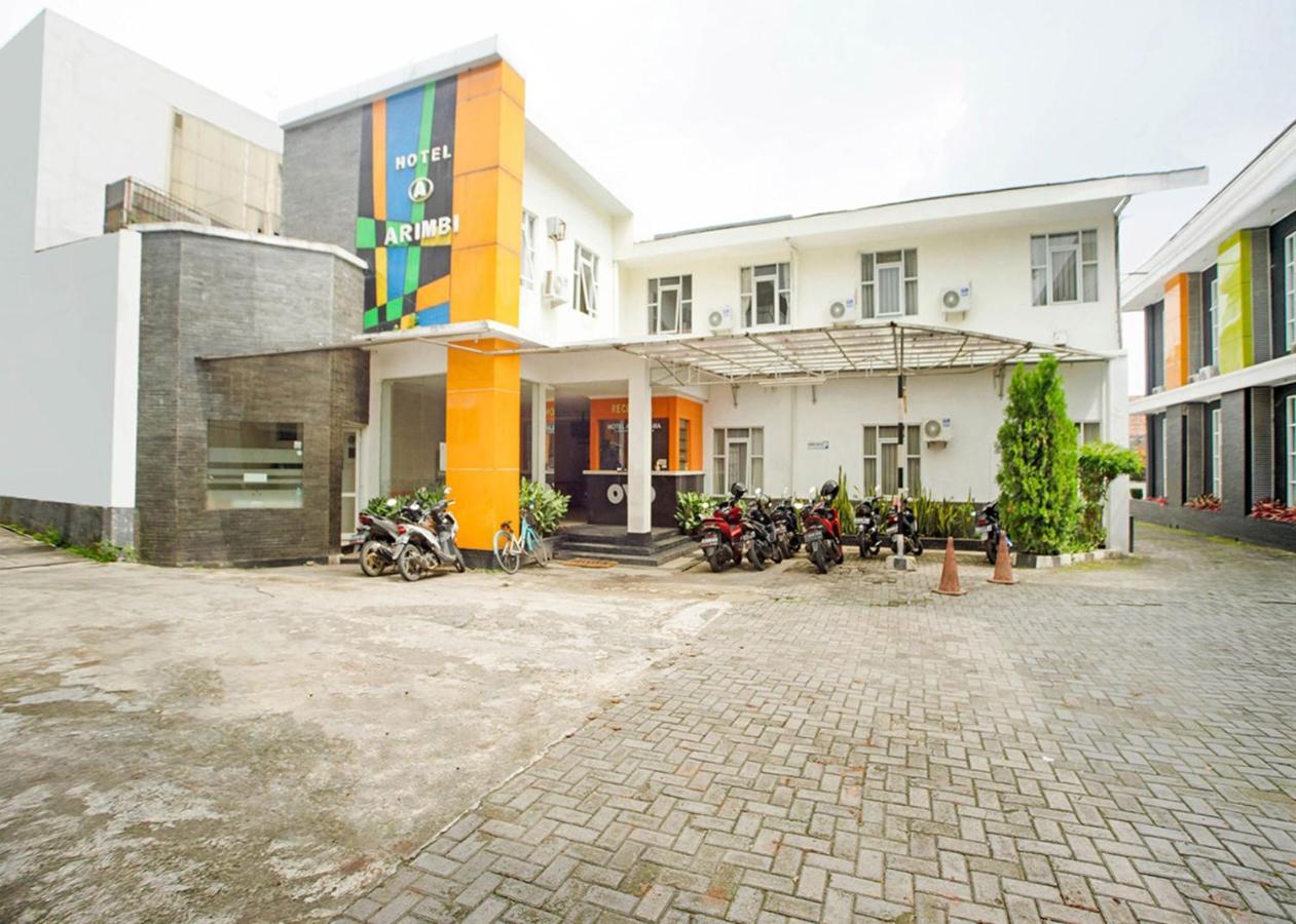 Oyo 2554 Hotel Arimbi Lama Dewi Sartika Bandung Kültér fotó