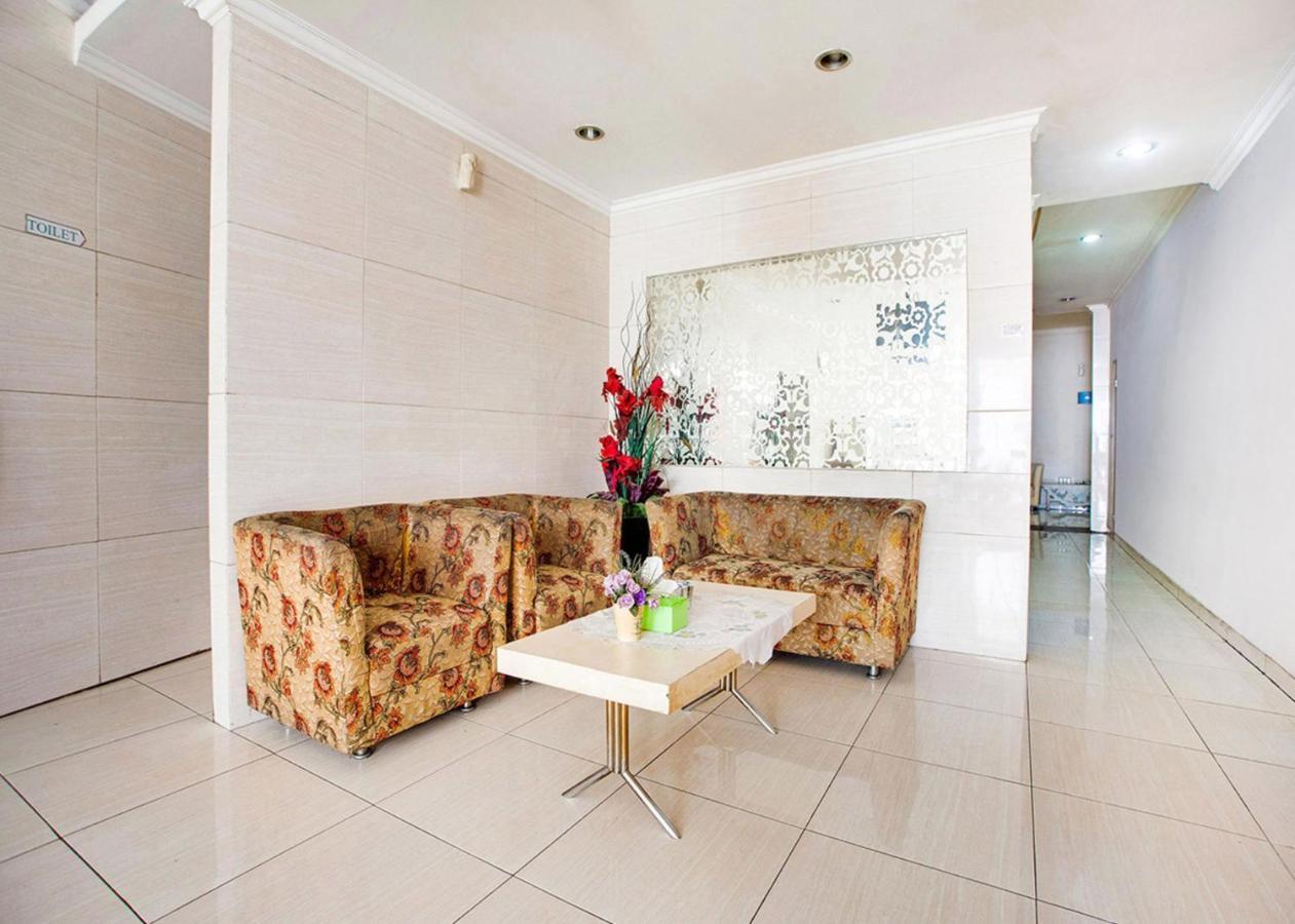 Oyo 2554 Hotel Arimbi Lama Dewi Sartika Bandung Kültér fotó