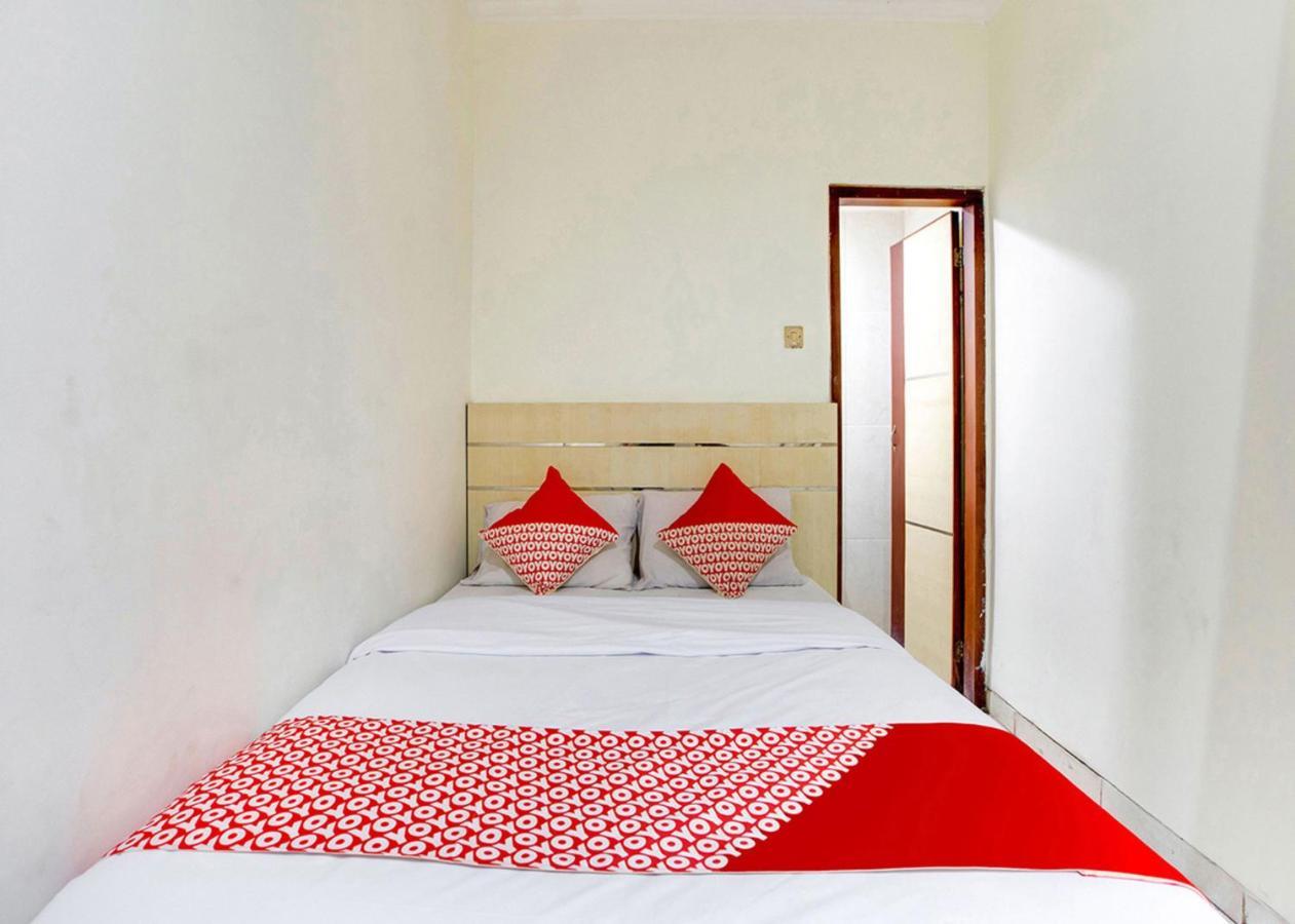 Oyo 2554 Hotel Arimbi Lama Dewi Sartika Bandung Kültér fotó